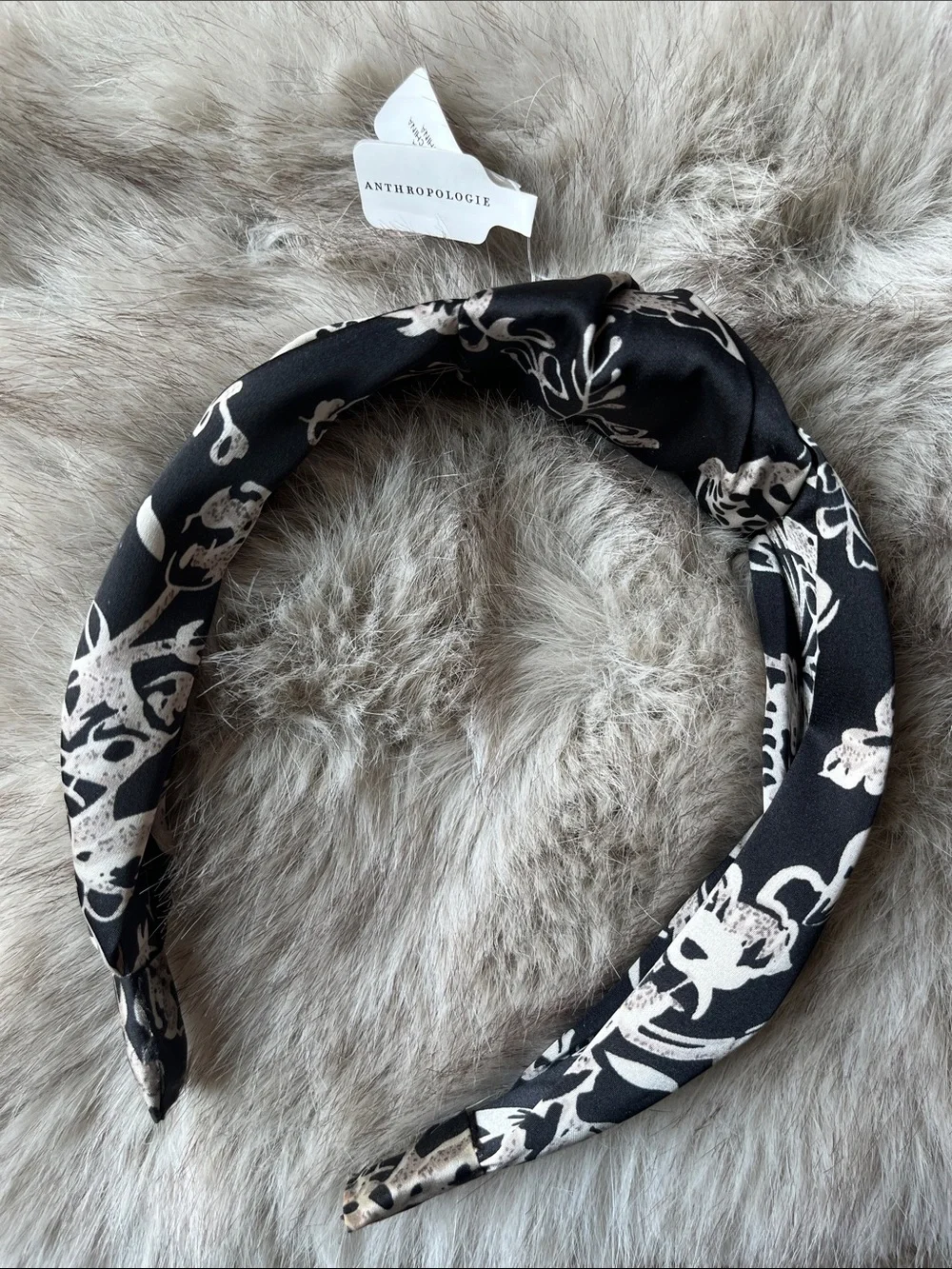 Anthropologie Black and Cream Floral Knotted Headband